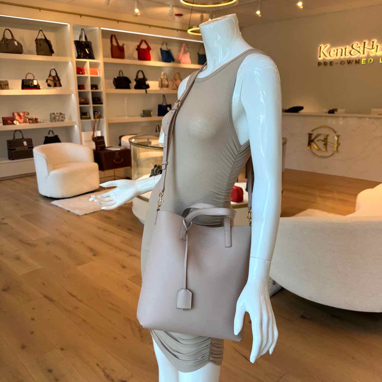 SAINT LAURENT Shopping Toy Tote Nude Powder (Pre-Owned)