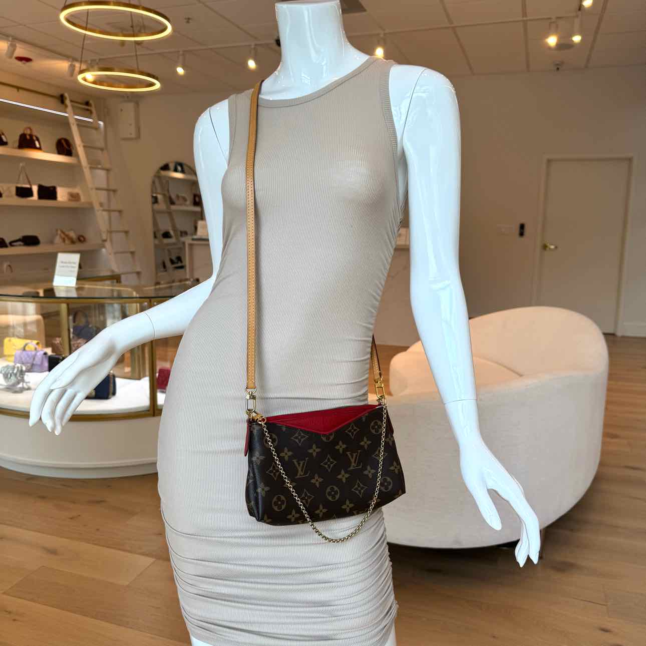 LOUIS VUITTON Monogram Canvas Pallas Clutch Brown Crossbody