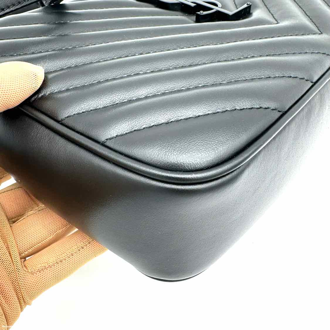 SAINT LAURENT Medium Quilted Leather Lou Camera Bag Black Hardware