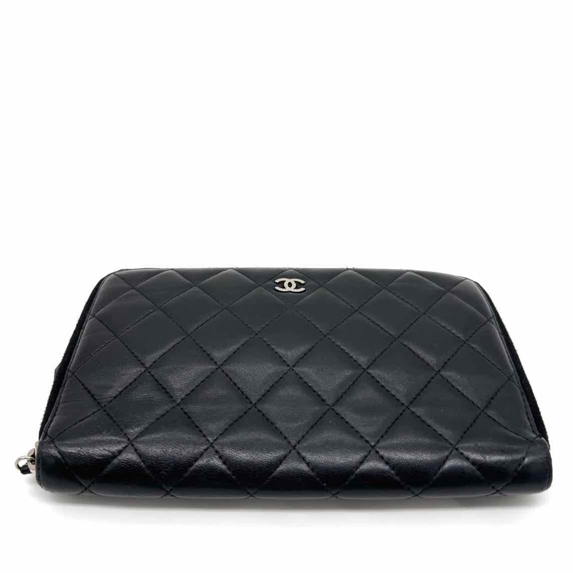 CHANEL Quilted Lambskin Zip Around Organizer Wallet (Pre-Owned)