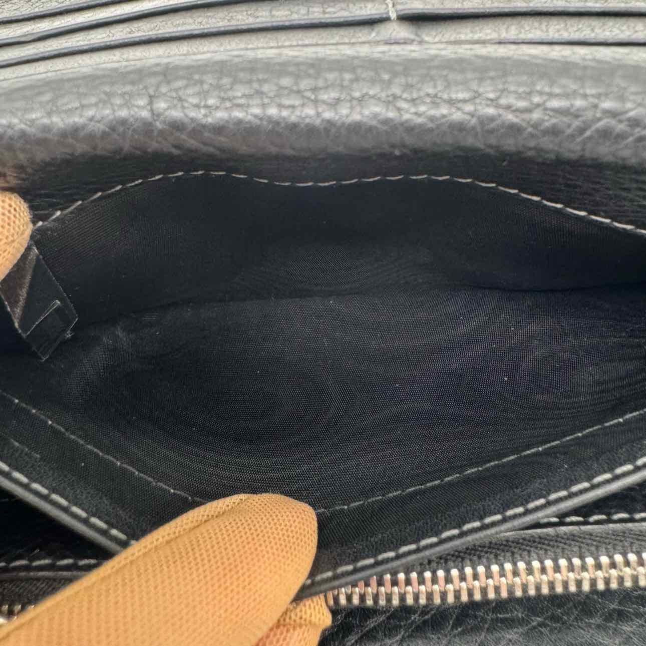 Chloe Paddington Wallet (Pre-Owned)