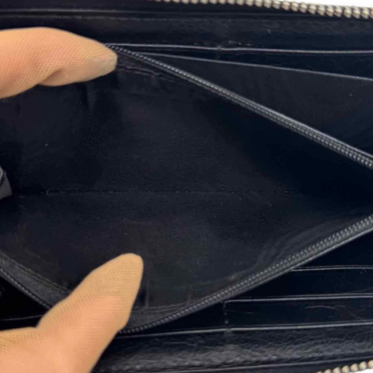 GUCCI Calfskin Interlocking G Long Zip Around Wallet Black