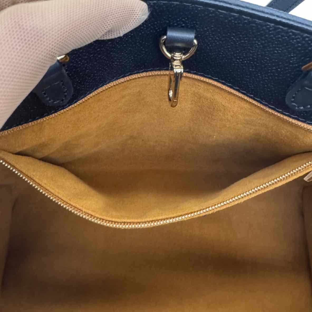 LOUIS VUITTON Monogram Empreinte MM OnTheGo Tote Bag