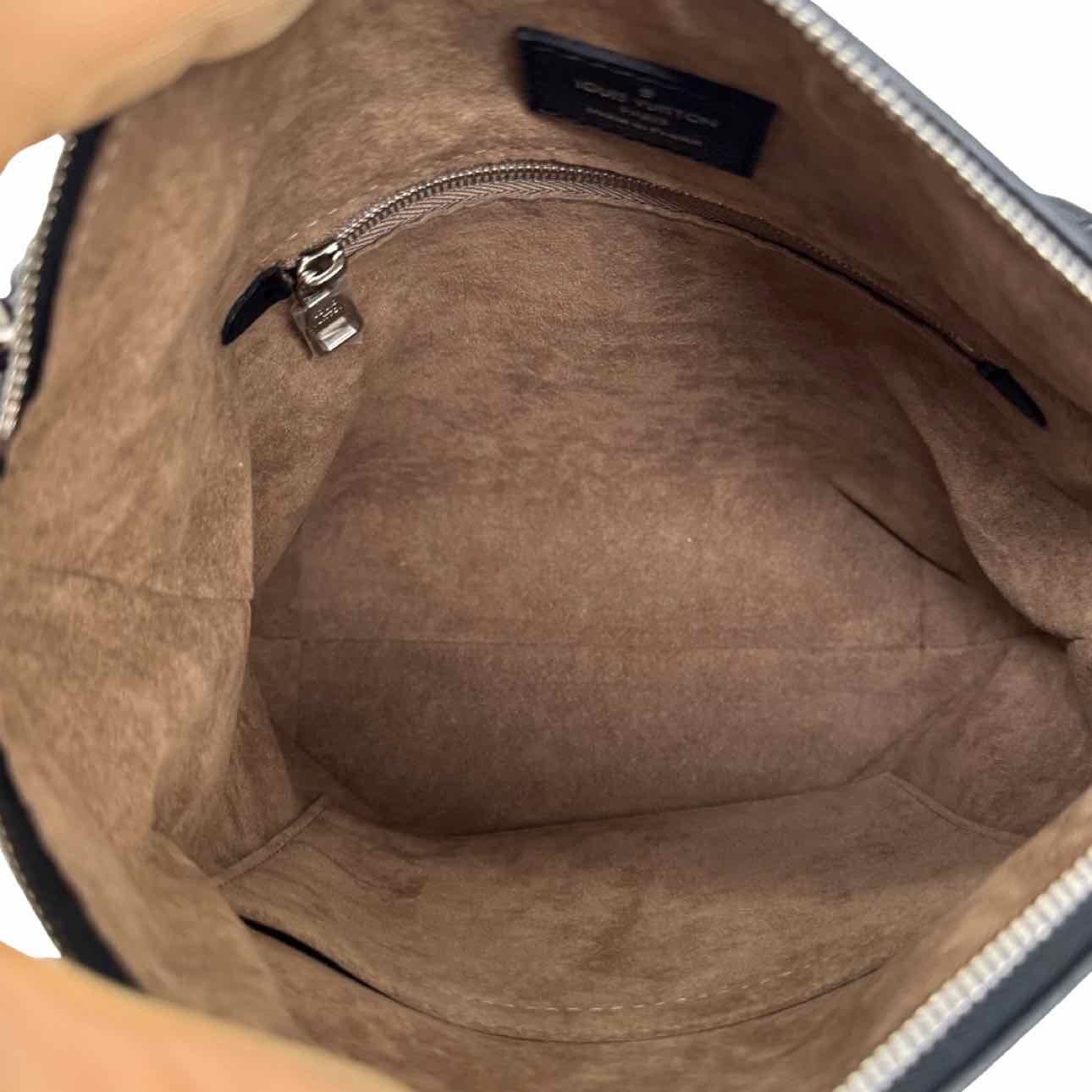 LOUIS VUITTON Cowhide Mahina Babylone BB Black