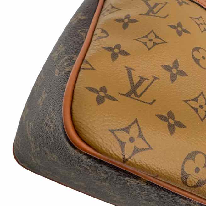 LOUIS VUITTON Monogram Reverse Canvas Dauphine MM Hobo Bag (Pre-Owned)