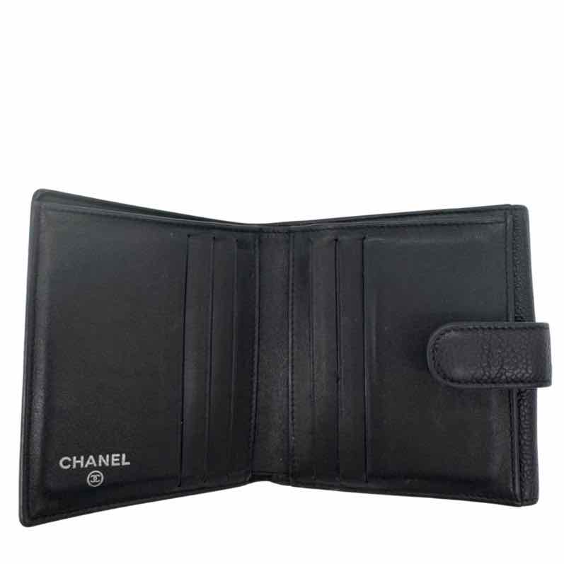 CHANEL CC Coco Compact Wallet Black (Pre-Owned)