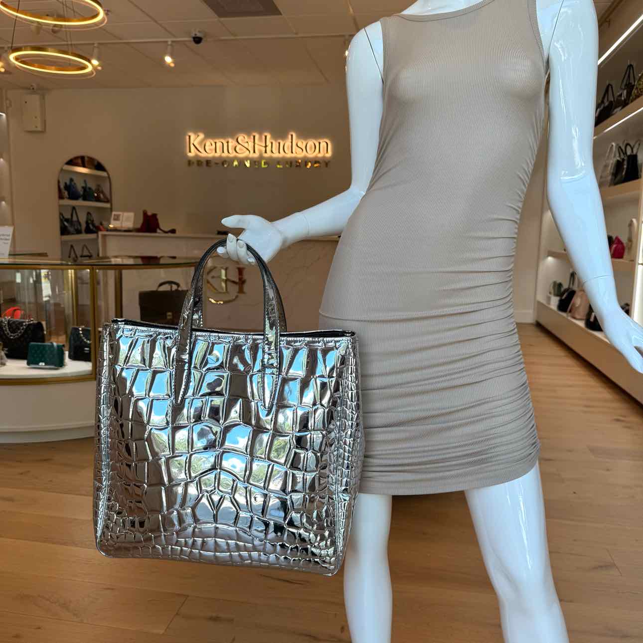 SAINT LAURENT Patent Leather Rive Gauche Raspail Tote (Pre-Owned)