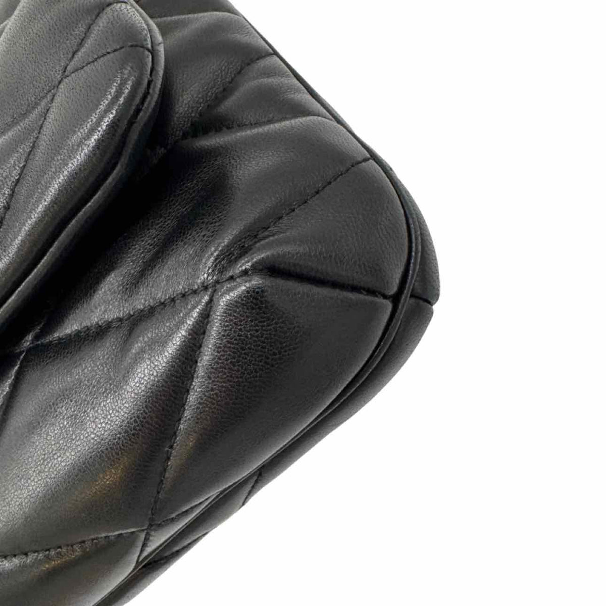 SAINT LAURENT Quilted Lambskin Diamond Sac Le 5 À 7 Sac Shoulder Bag Black