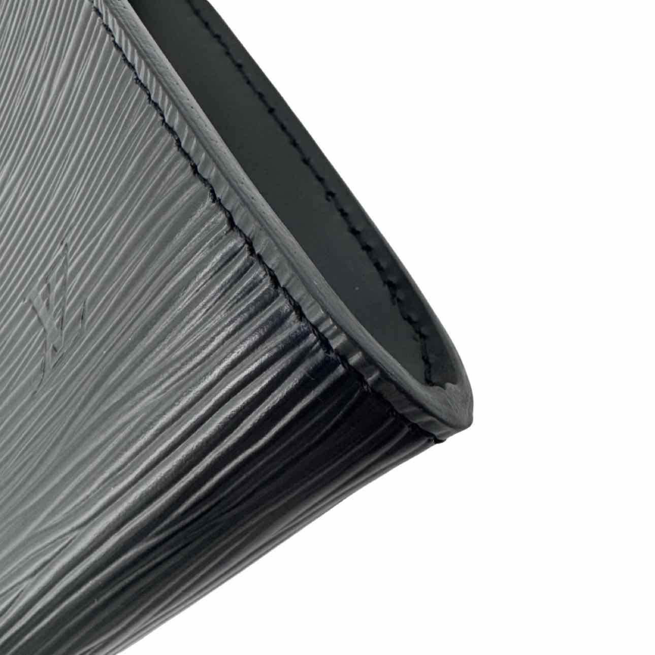 LOUIS VUITTON Epi Leather Pochette Accessoires Black