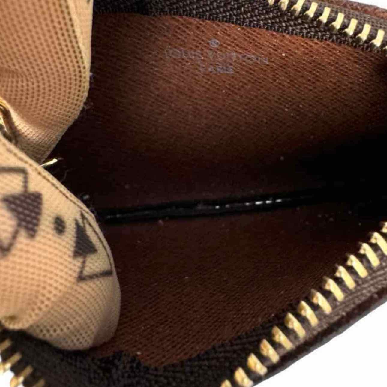 LOUIS VUITTON Monogram Canvas Key Pouch