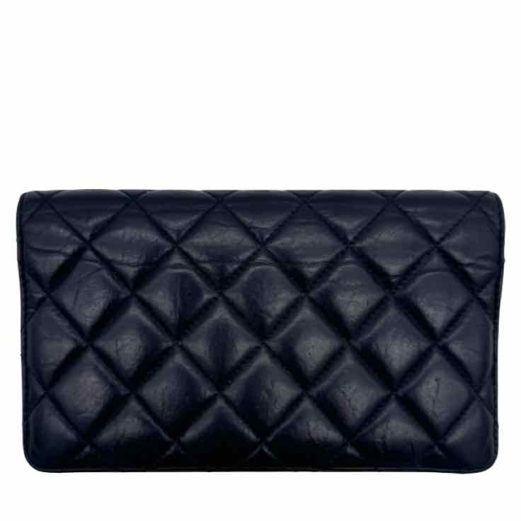 CHANEL Aged Calfskin Quilted Re-issue Yen Wallet Black (Pre-Owned)