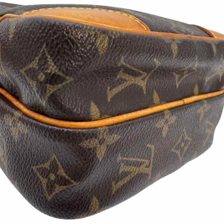 LOUIS VUITTON Monogram Canvas  Amazone Crossbody Bag (Pre-Owned)