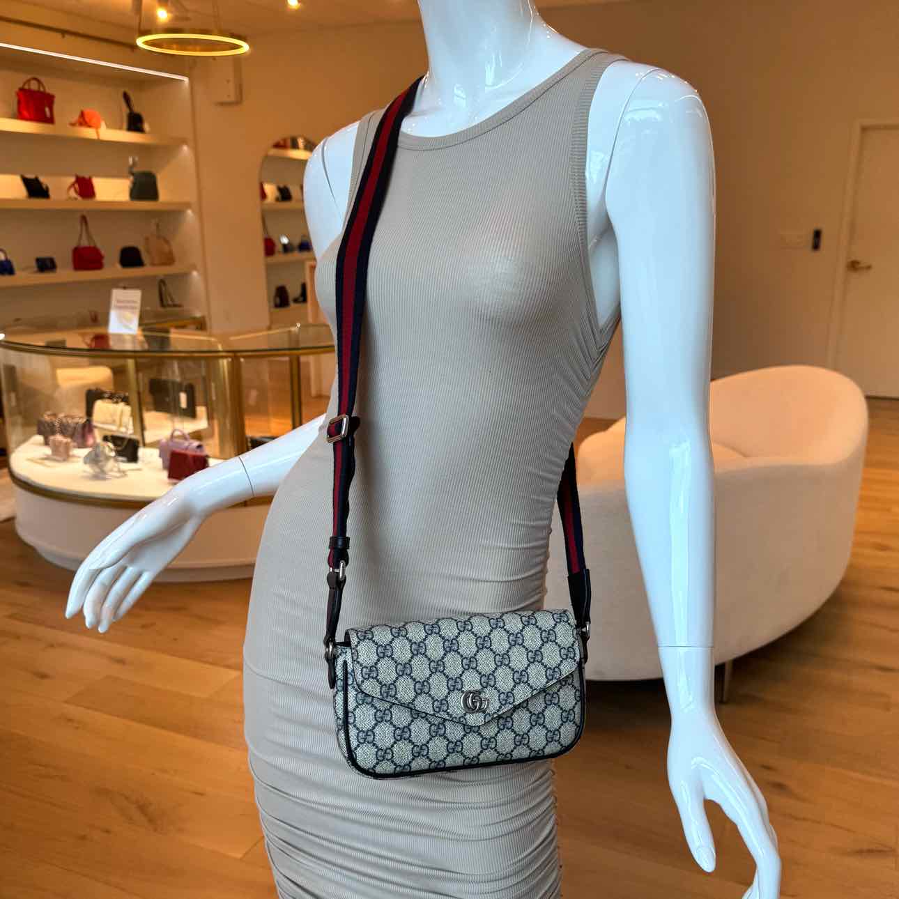 GUCCI GG Supreme Canvas Ophidia Pochette Messenger Bag