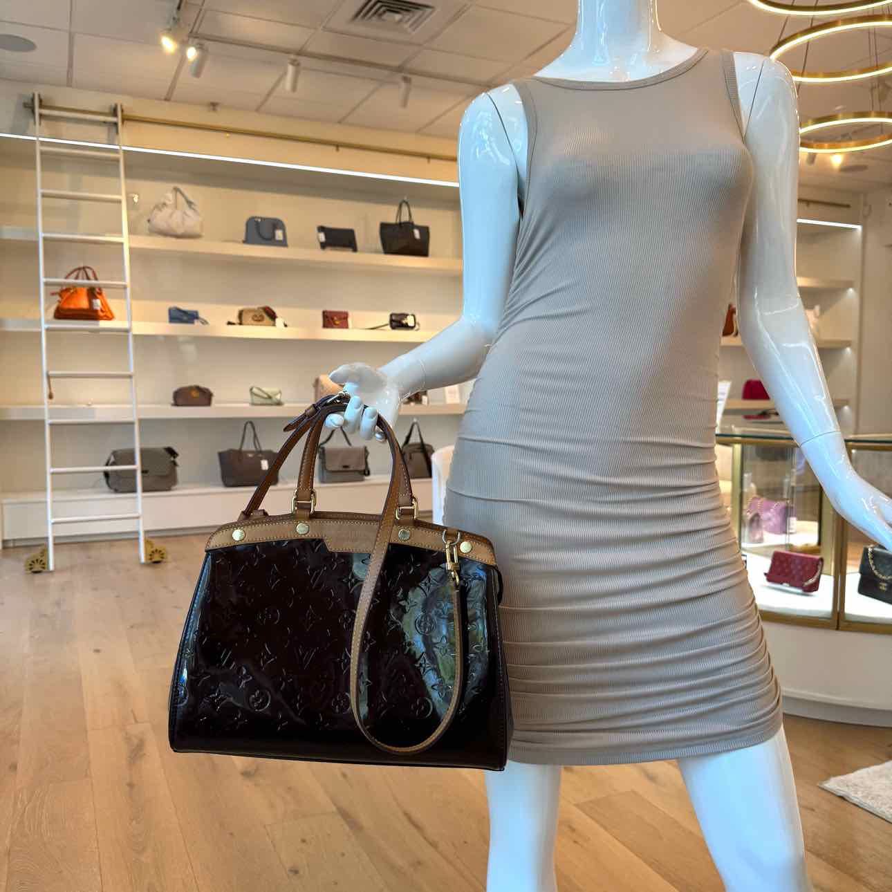 LOUIS VUITTON Vernis Brea MM Tote Bag Amarante