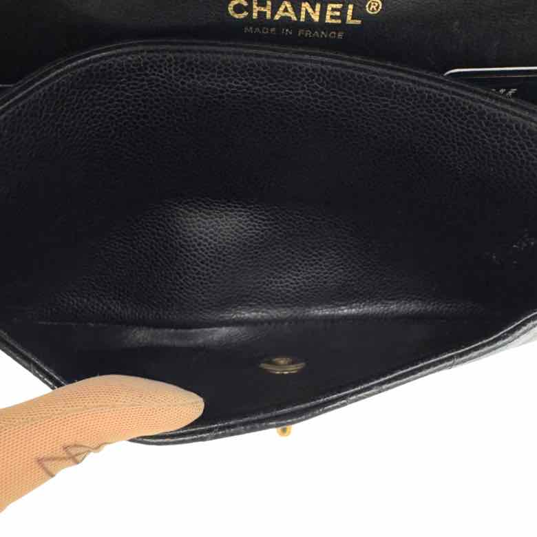 Chanel Caviar Medium Double Flap Gold HW (Pre-Owned)