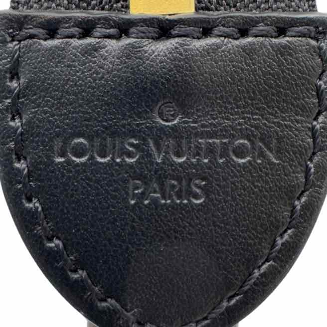 LOUIS VUITTON Monogram Canvas Poche Toilette NM  (Pre-owned)