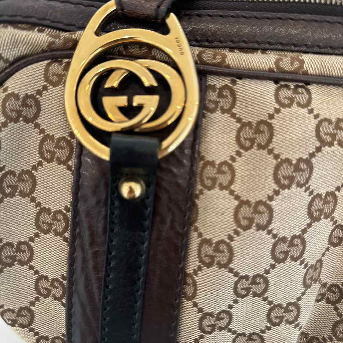 GUCCI Monogram Medium Interlocking Icon Tote (Pre-Owned)