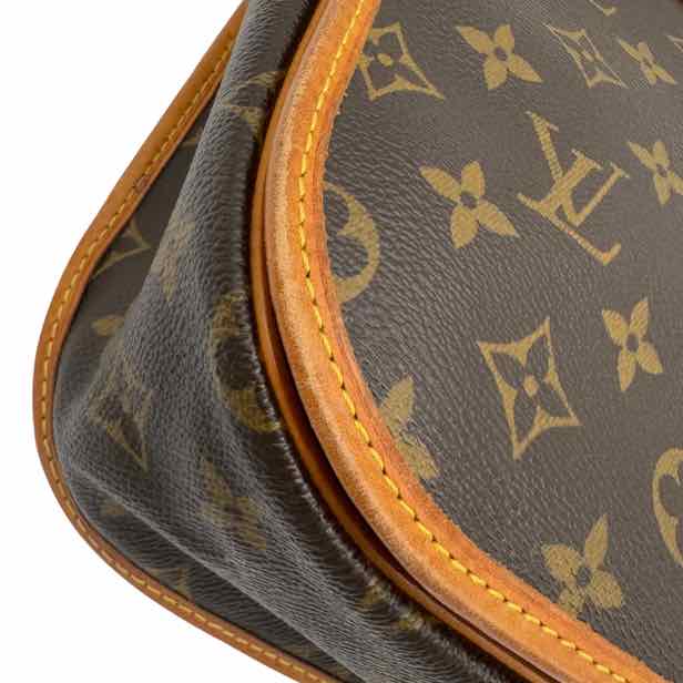 LOUIS VUITTON Monogram Canvas GM Bosphore Messenger Bag (Pre-Owned)