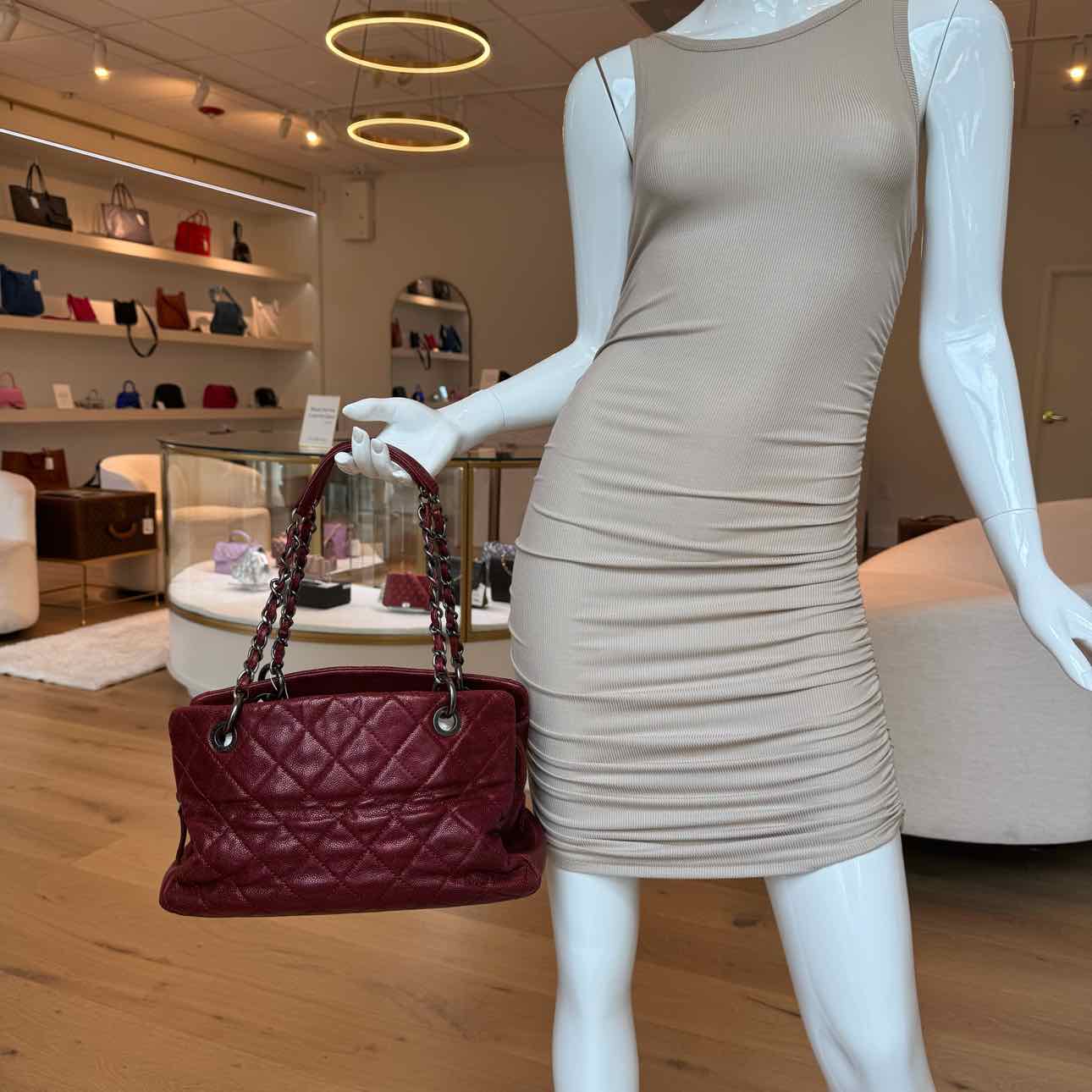 CHANEL Quilted Caviar Crave Shopping Tote Bordeaux