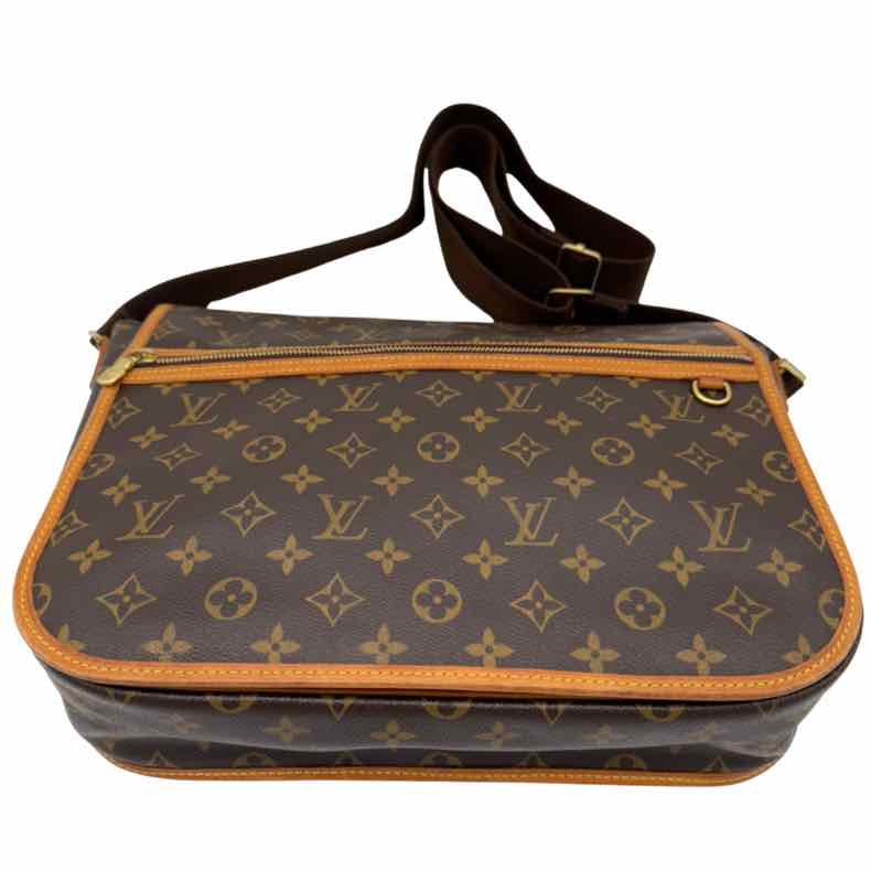 LOUIS VUITTON Monogram Canvas GM Bosphore Messenger Bag (Pre-Owned)