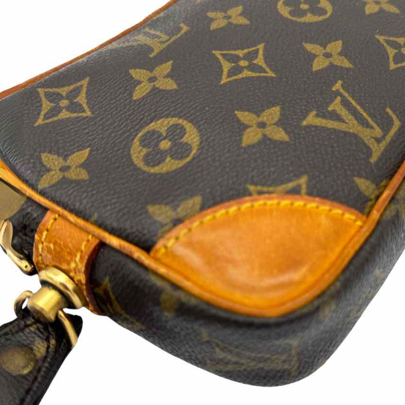 LOUIS VUITTON Monogram Canvas Pochette Marly Dragonne 26 (Pre-Owned)