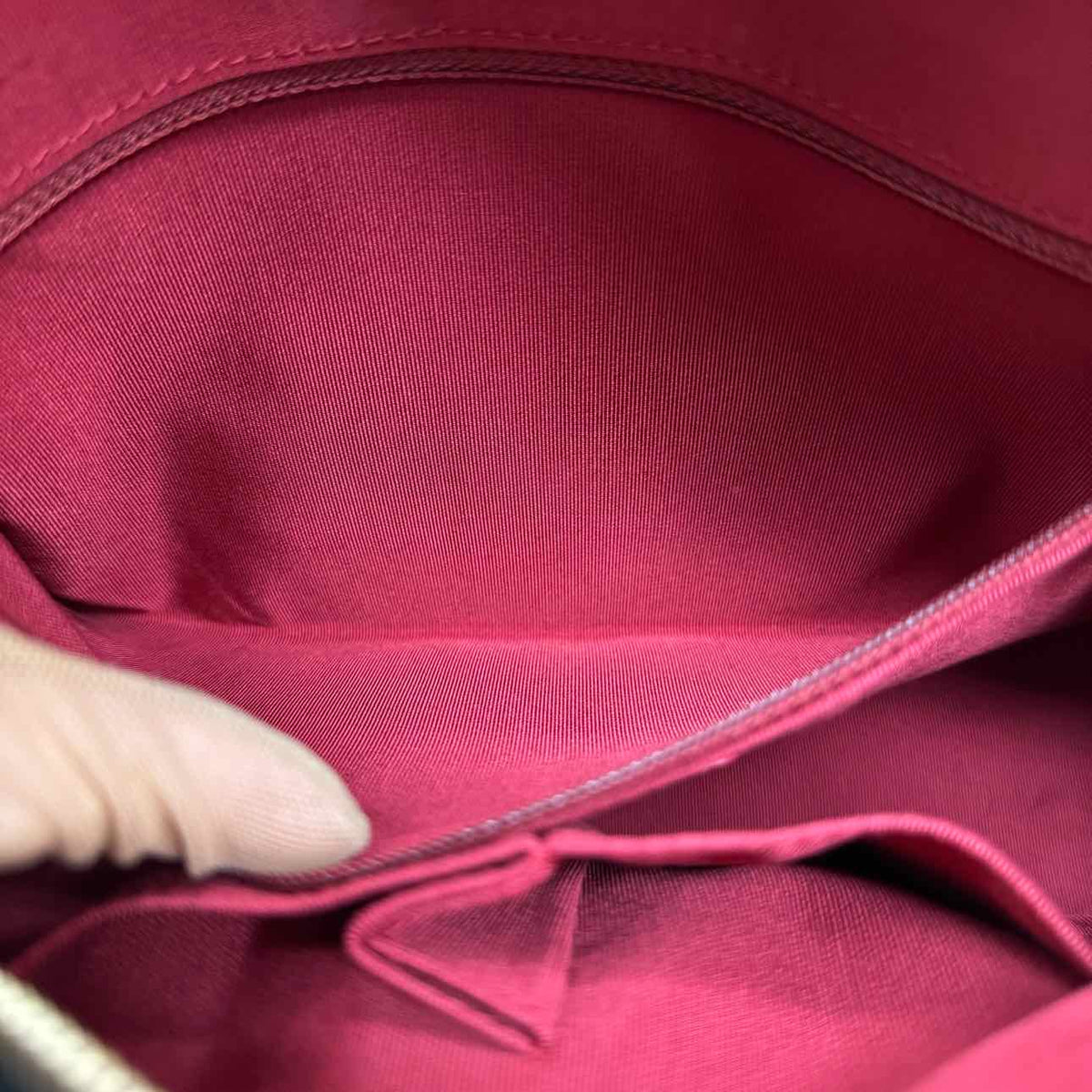 CHANEL Aged Calfskin Medium Gabrielle Hobo Bag Black
