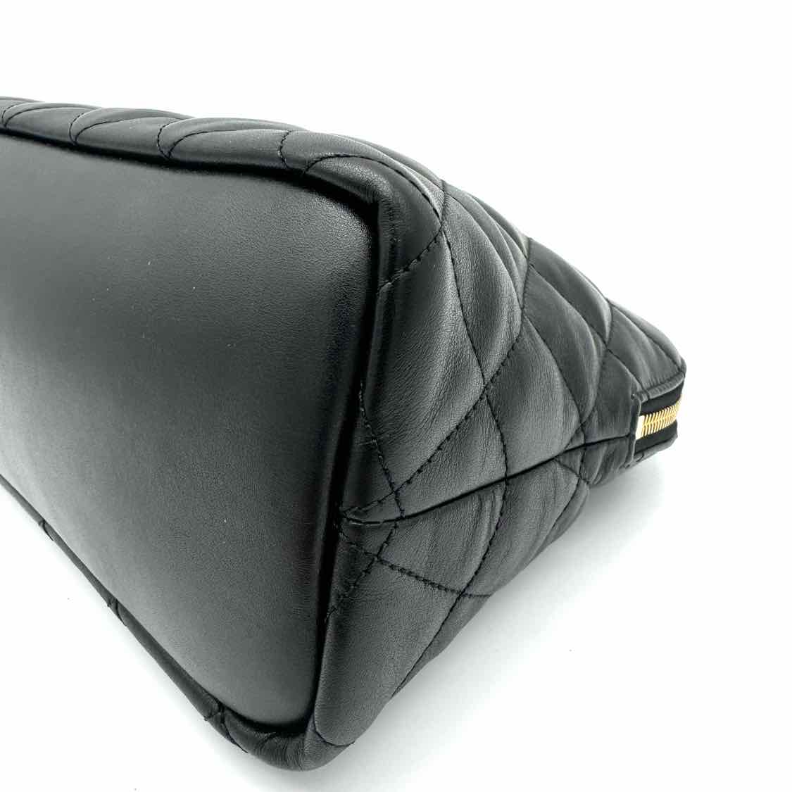 SAINT LAURENT Quilted Leather Cosmetic Pouch Black (Pre-Owned)