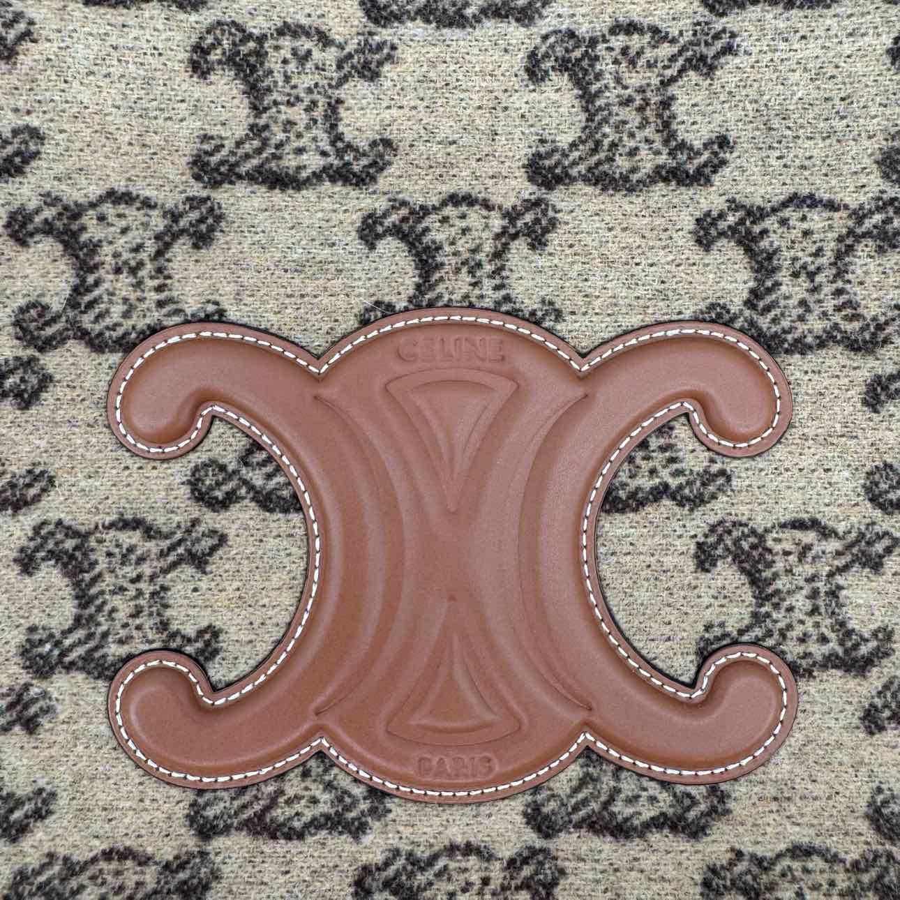 CELINE Triomphe Large Cabas Thais Caramel (Pre-Owned)