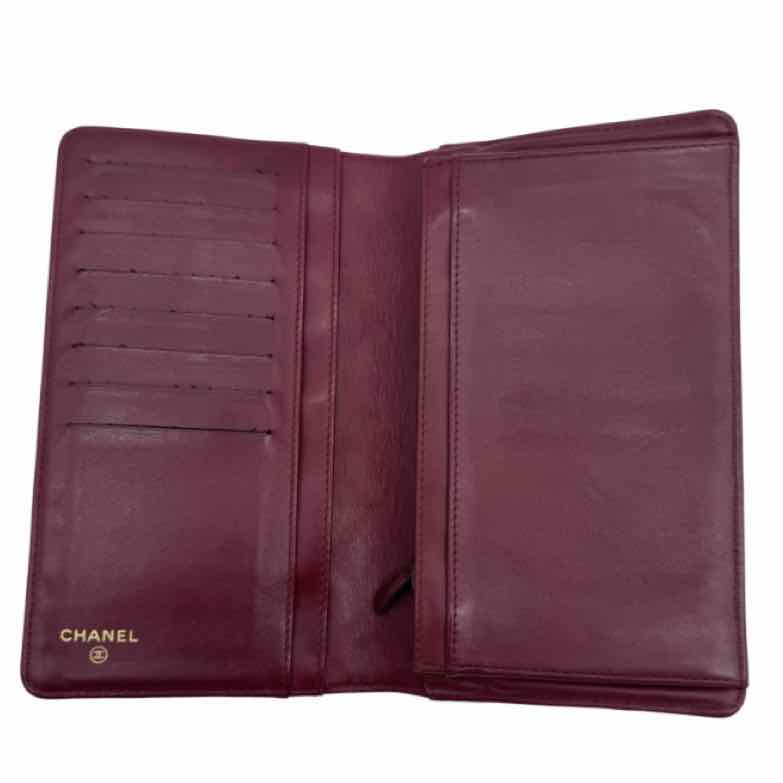CHANEL Aged Calfskin Quilted Re-Issue Yen Wallet Black (Pre-Owned)