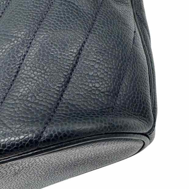 CHANEL Caviar Chain Shoulder V Stitch Bag (Pre-Owned)