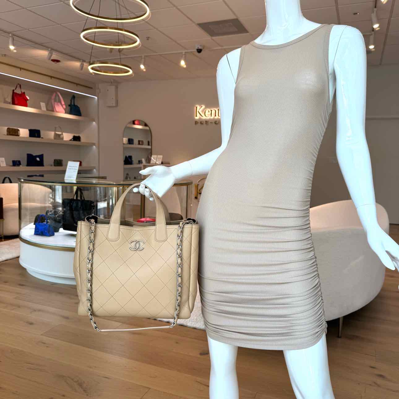 CHANEL Diamond Caviar Lady Coco Shopping Tote (Pre-Owned)