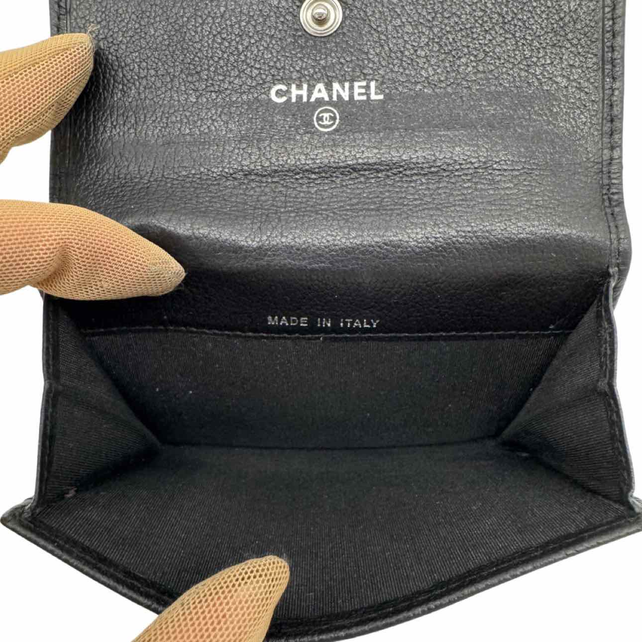 CHANEL Goatskin Camellia Card Holder Black