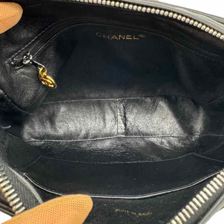 CHANEL Lambskin CC Tassel Camera Bag (Pre-Owned)