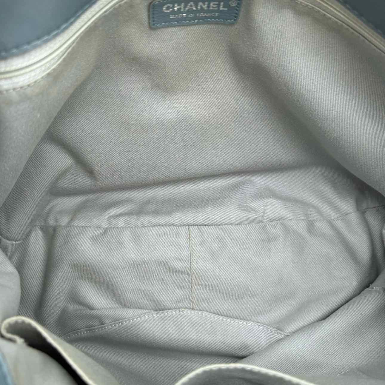 CHANEL Lambskin Sensuel Hobo Bag Blue (Pre-Owned)