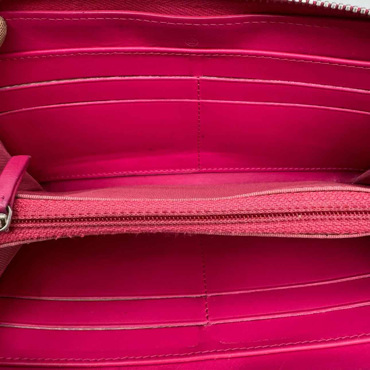 CHANEL Quilted Caviar L-Gusset Zip Wallet Pink