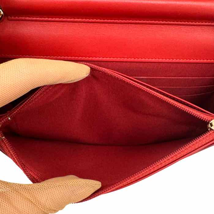 CHANEL Quilted Caviar Boy Wallet On Chain (Pre-Owned)