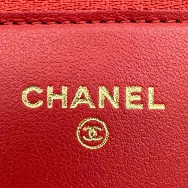 CHANEL Quilted Caviar Boy Wallet On Chain (Pre-Owned)