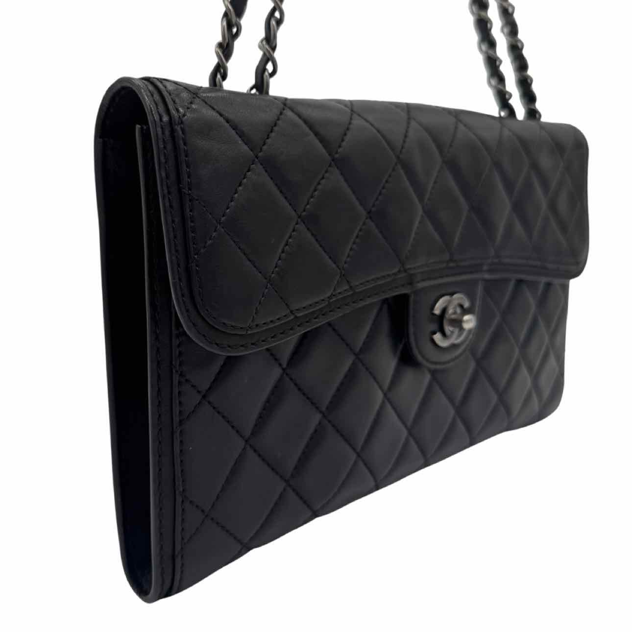 CHANEL Quilted Lambskin Citizen Flap Black