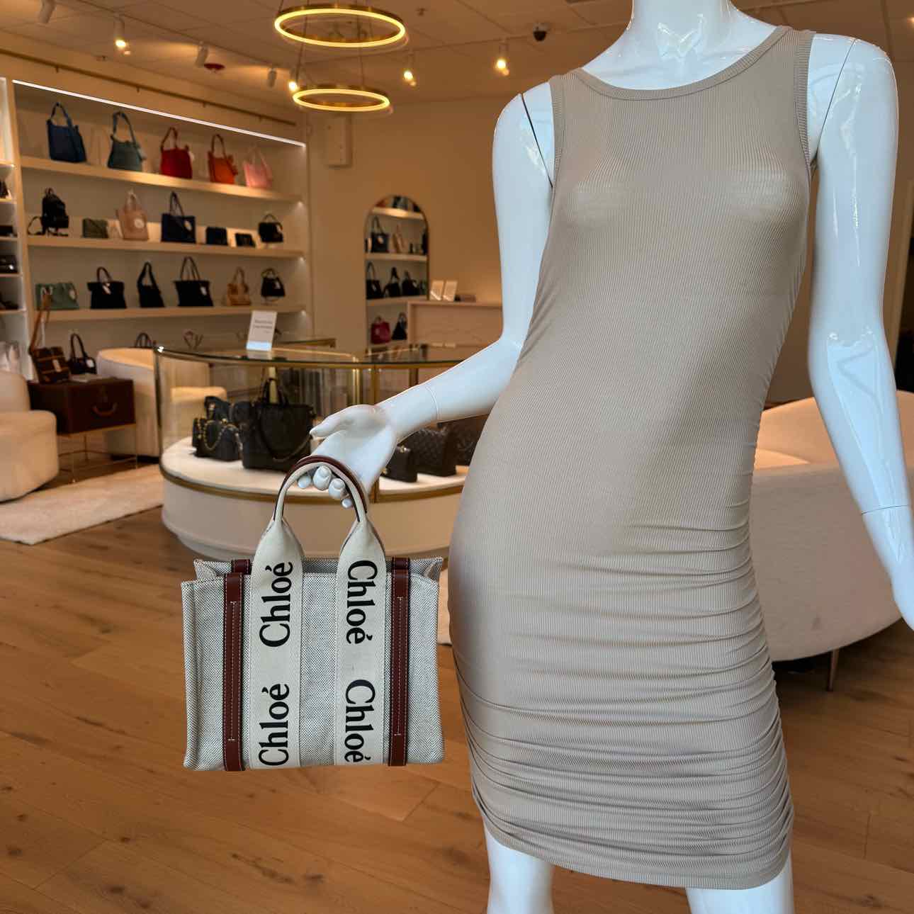 CHLOE Linen Small Woody Tote (Pre-Owned)