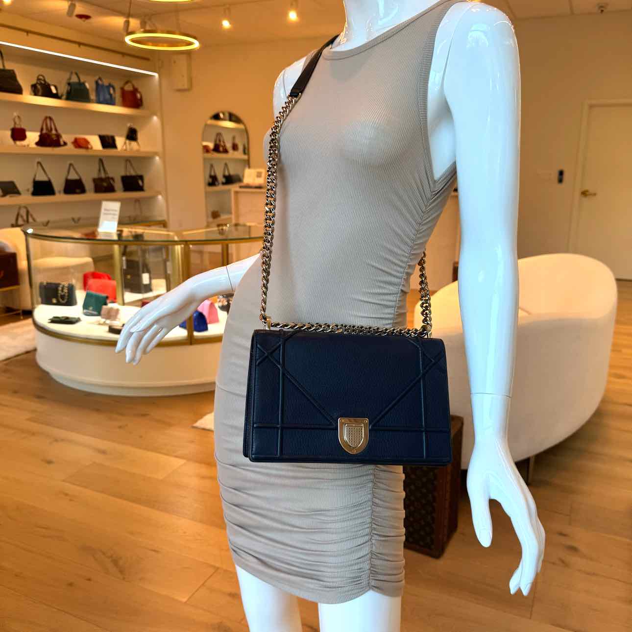 DIOR Calfskin Diorama Flap Medium Navy