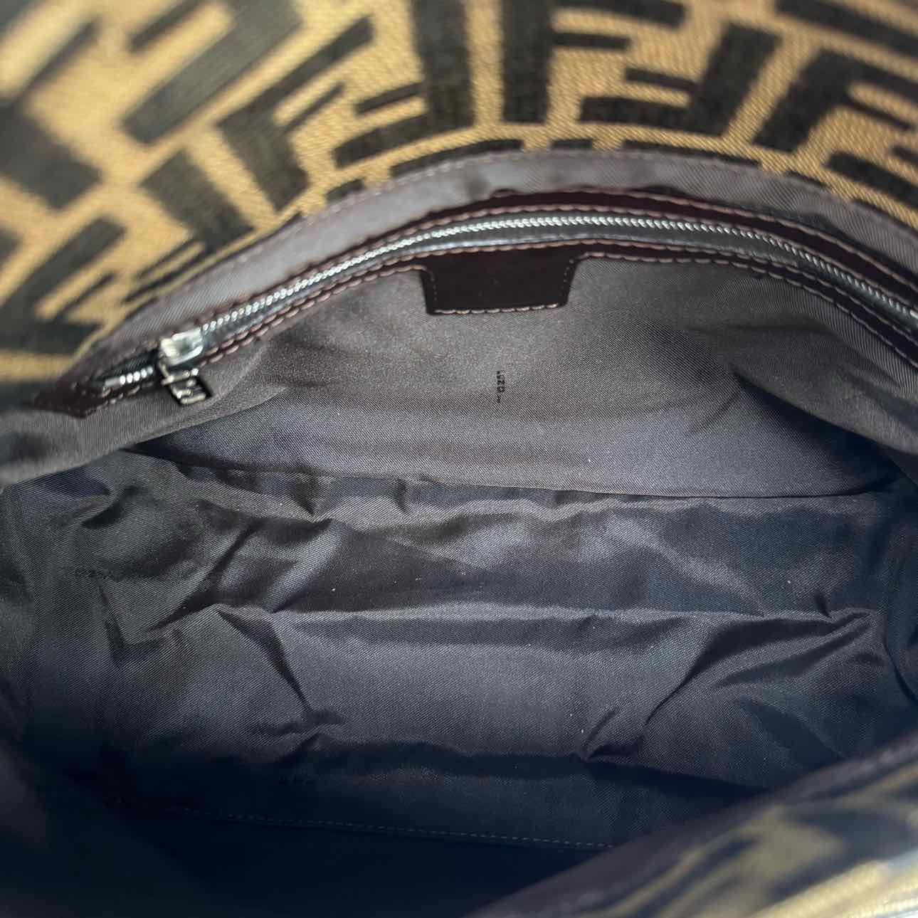 FENDI Zucca Canvas Mama Baguette Brown Shoulder Bag (Pre-Owned)