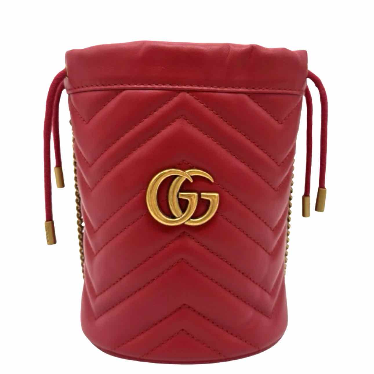 GUCCI Calfskin Matelasse Mini GG Marmont Bucketbag Red