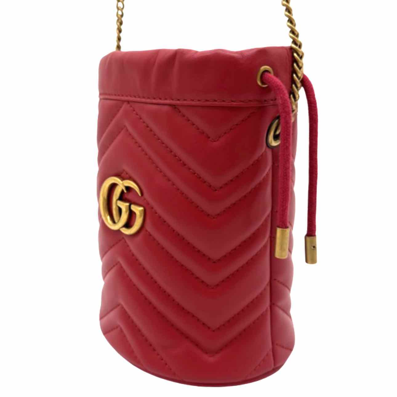 GUCCI Calfskin Matelasse Mini GG Marmont Bucketbag Red