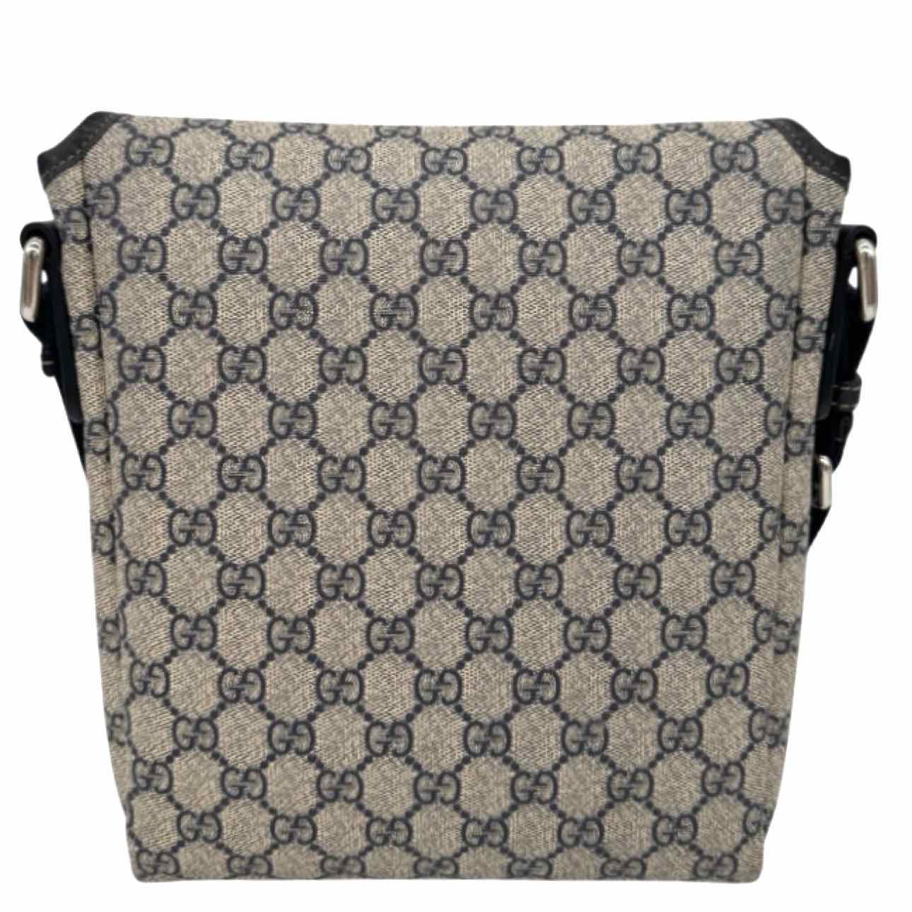 GUCCI Coated Canvas GG Supreme Messenger Bag Blue