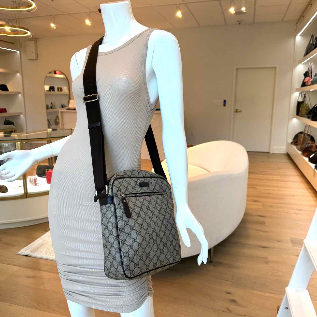 GUCCI GG Coated Canvas Front Zip Messenger Bag