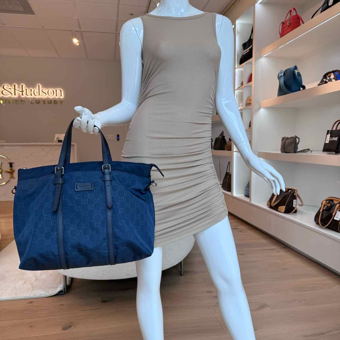 GUCCI Nylon Tote Blue (Pre-Owned)