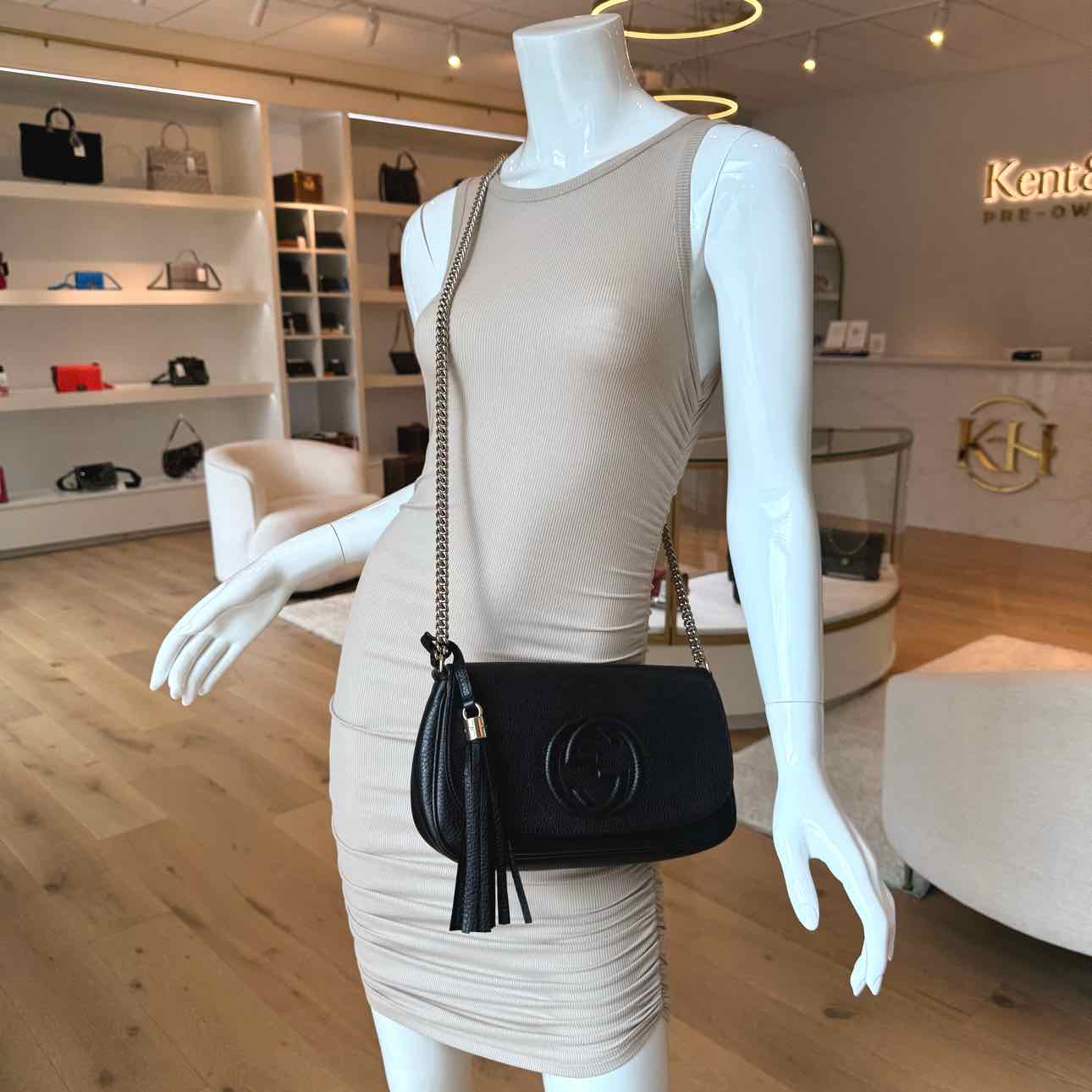 GUCCI Pebbled Calfskin Medium Soho Flap Crossbody Black