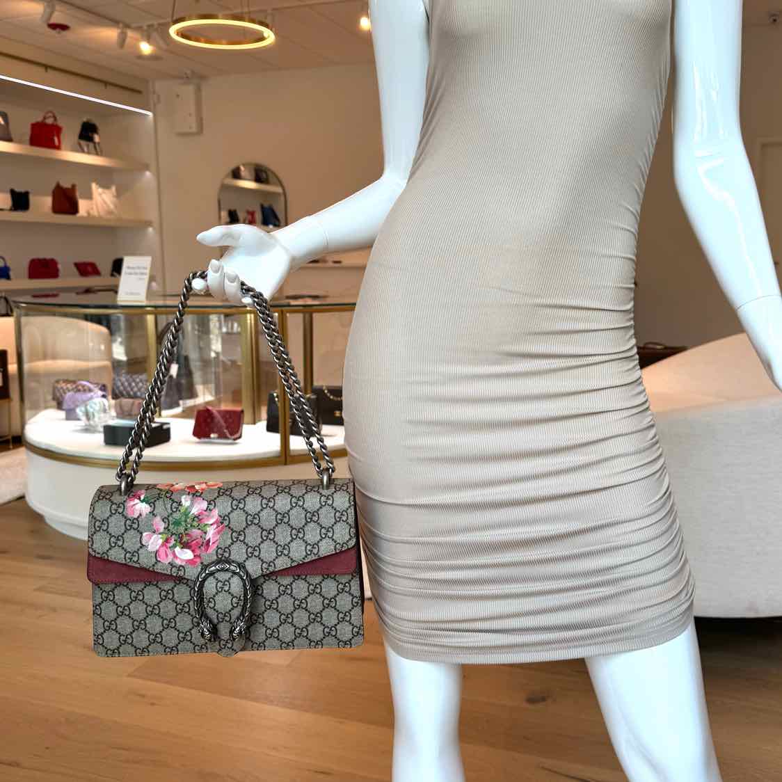 GUCCI Supreme Monogram Blooms Dionysus Shoulder Bag Beige