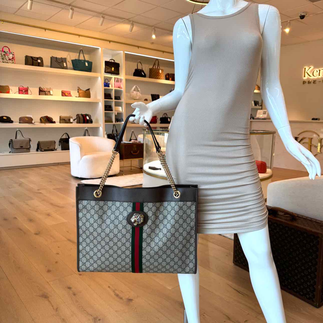 GUCCI Supreme Monogram Large Rajah Chain Tote