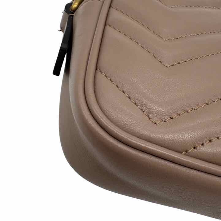 Gucci Mini Matalasse Marmont Crossbody (Pre-Owned)